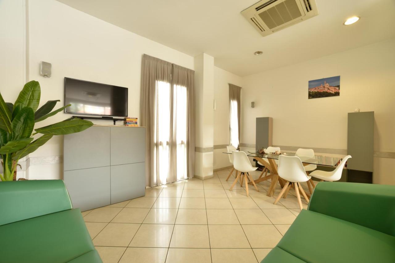 Hotel Ristorante La Marina Mhotelsgroup San Bartolomeo Al Mare Exterior photo